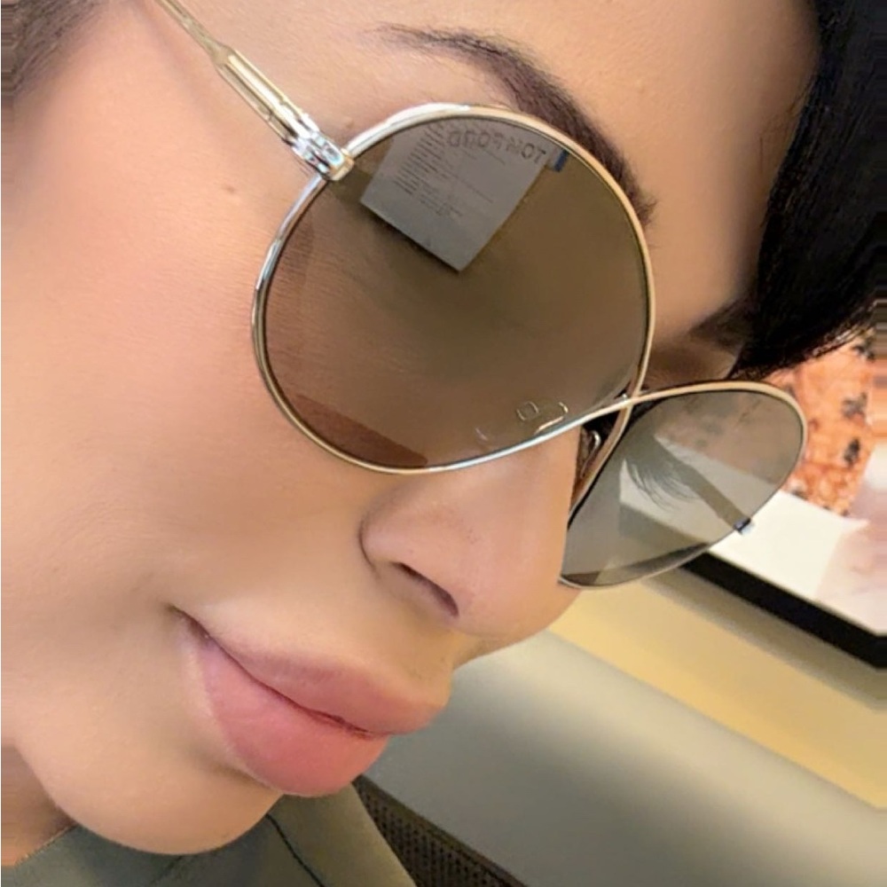 Aviator Sunglasses with Silver Frame